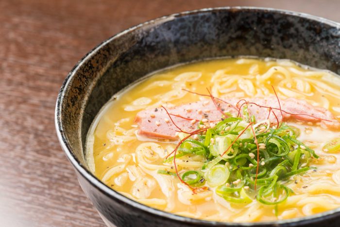 鶏白湯ラーメン