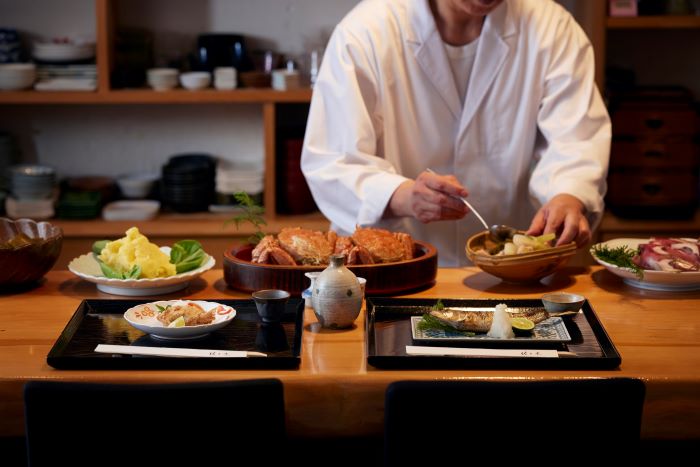 新橋駅・銀座駅周辺の和食「銀座 佐々木」さんのクチコミレポート。一期一会の割烹料理が記念日ディナーやお祝いの席、接待に人気