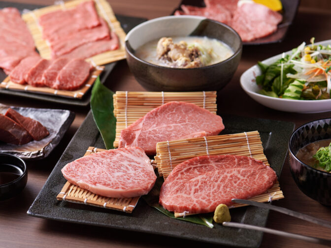 天空橋駅、羽田空港周辺「野村ファーム直営焼肉 野村屋 HICity店（ノムラヤ）」さんのクチコミレポート。牧場直営の美味しい焼肉はランチ・ディナー・テイクアウトにおすすめ