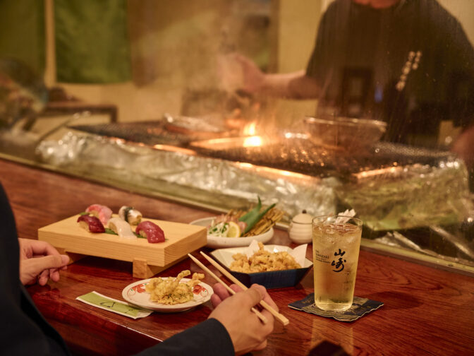 仙台市・勾当台公園駅周辺の和食居酒屋「鮨 炭 飯 さんぼん屋」さんのクチコミレポート。江戸前寿司と炭火焼きが名物、一人飲み・宴会・接待に人気